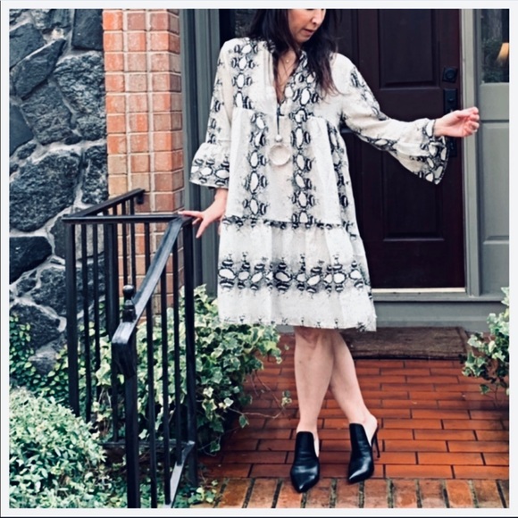 ✨LAST ONE✨PARIS✨  Snakeskin print  swing dress - Picture 2 of 5